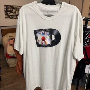 Nike Men's Max90 Basketball T-Shirt